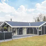 4 Star Holiday Home In Hals Hébergement de vacances *