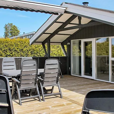 4 Star Holiday Home In Hals Hébergement de vacances *